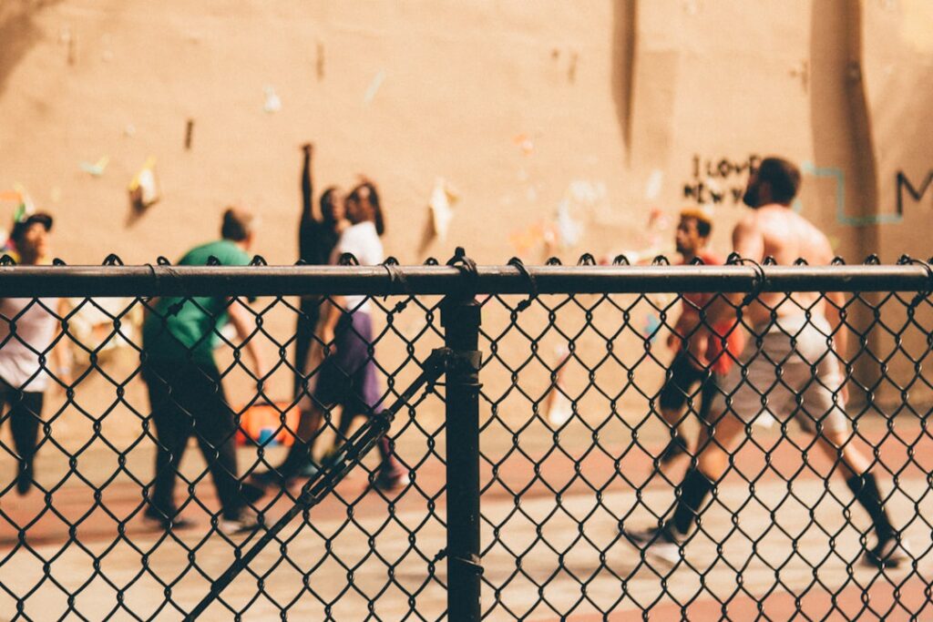 découvrez l'univers passionnant du handball : jeux d'équipe, techniques, stratégies et événements majeurs. plongez dans l'histoire de ce sport dynamique et apprenez tout sur ses règles, ses champions et comment s'initier au plaisir du jeu.